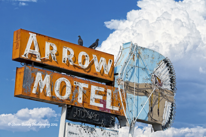 Arrow Motel Sign – Espanola, New Mexico – 2014